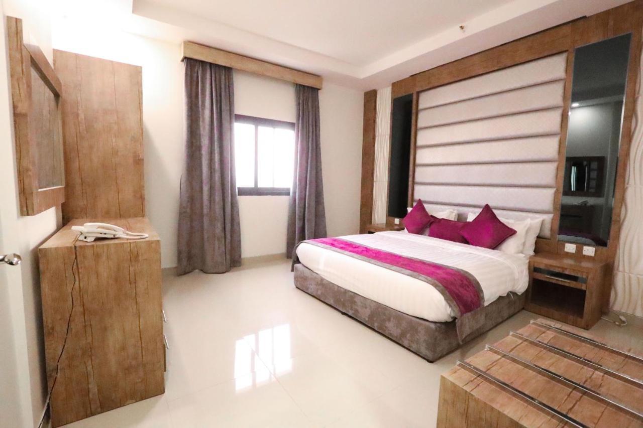 شقة فندقية Nozol Al Reef 1 *